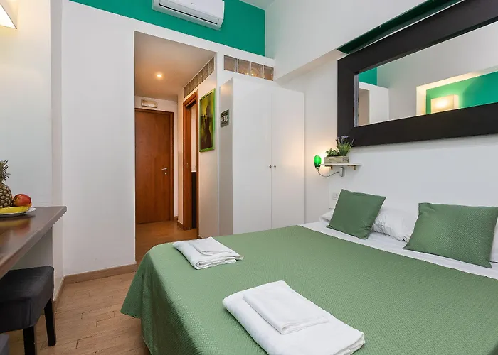 Internouno Casa de hóspedes 4*